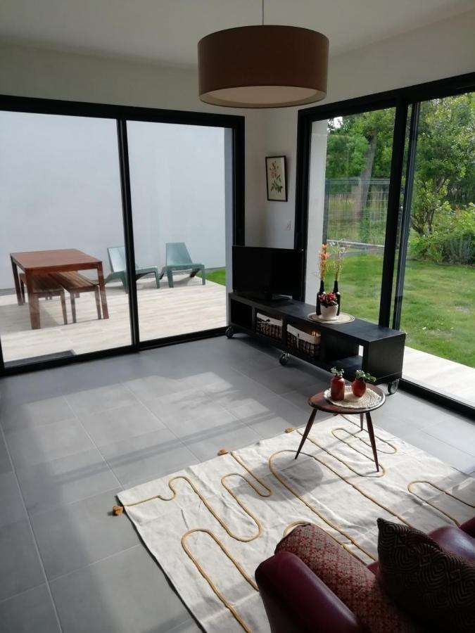 Charmante Maison Neuve Au Lac D'อูร์ตัง ภายนอก รูปภาพ